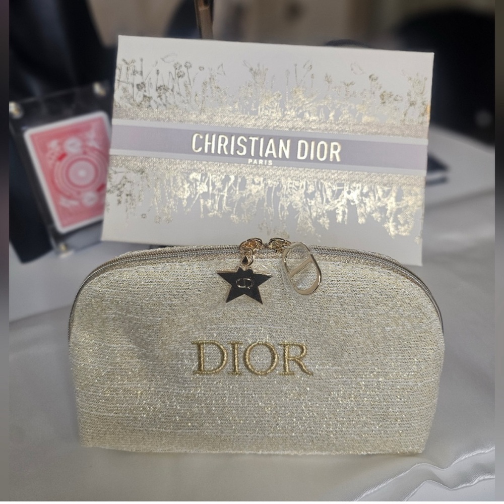 Dior Beauty Glittered Pouch w/ Large Zipper Charm! W/box - Picture 9 of 9